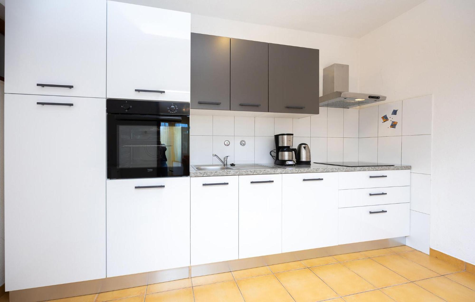 3 Bedroom Gorgeous Apartment In トロギール エクステリア 写真
