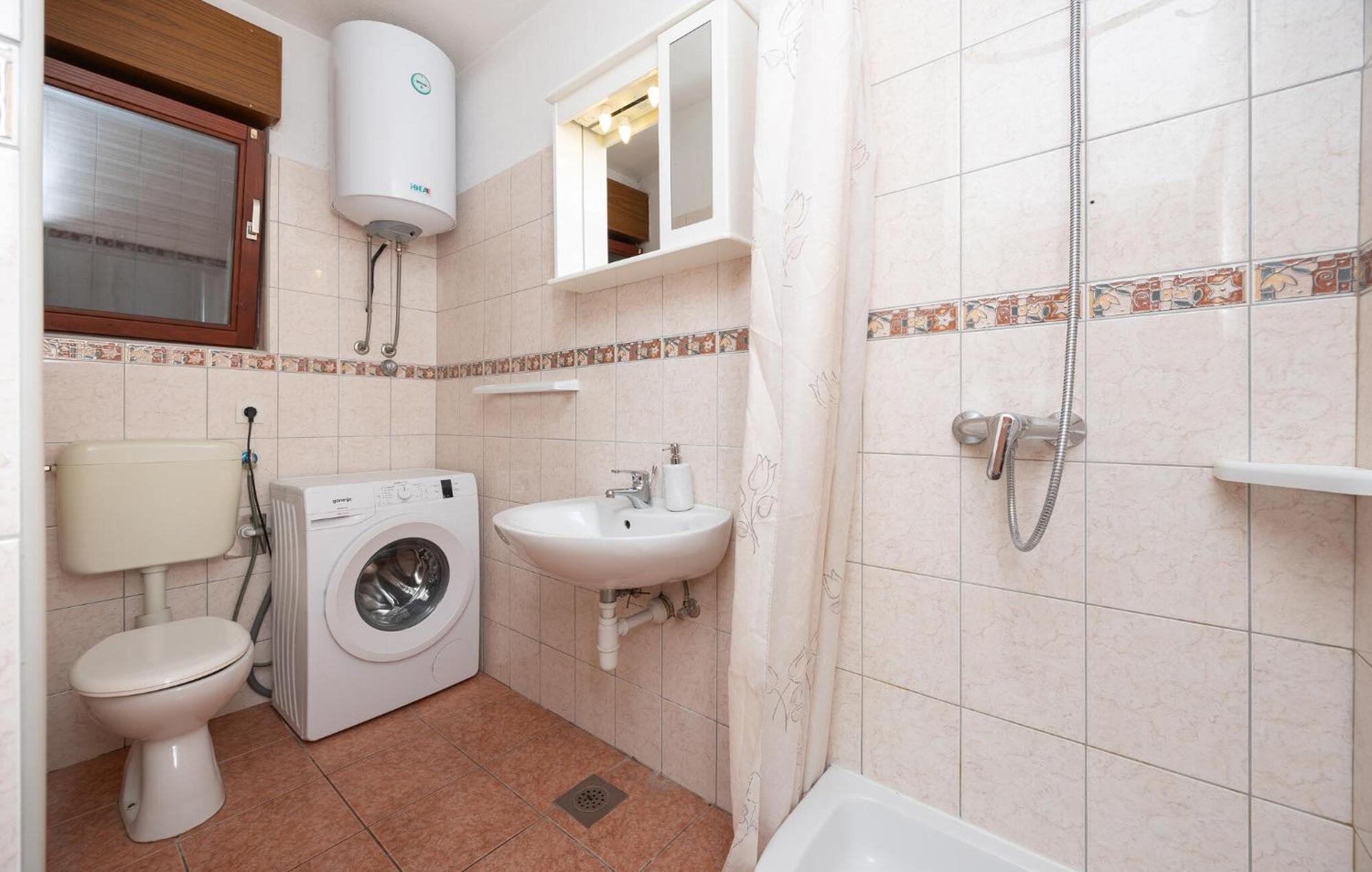 3 Bedroom Gorgeous Apartment In トロギール エクステリア 写真